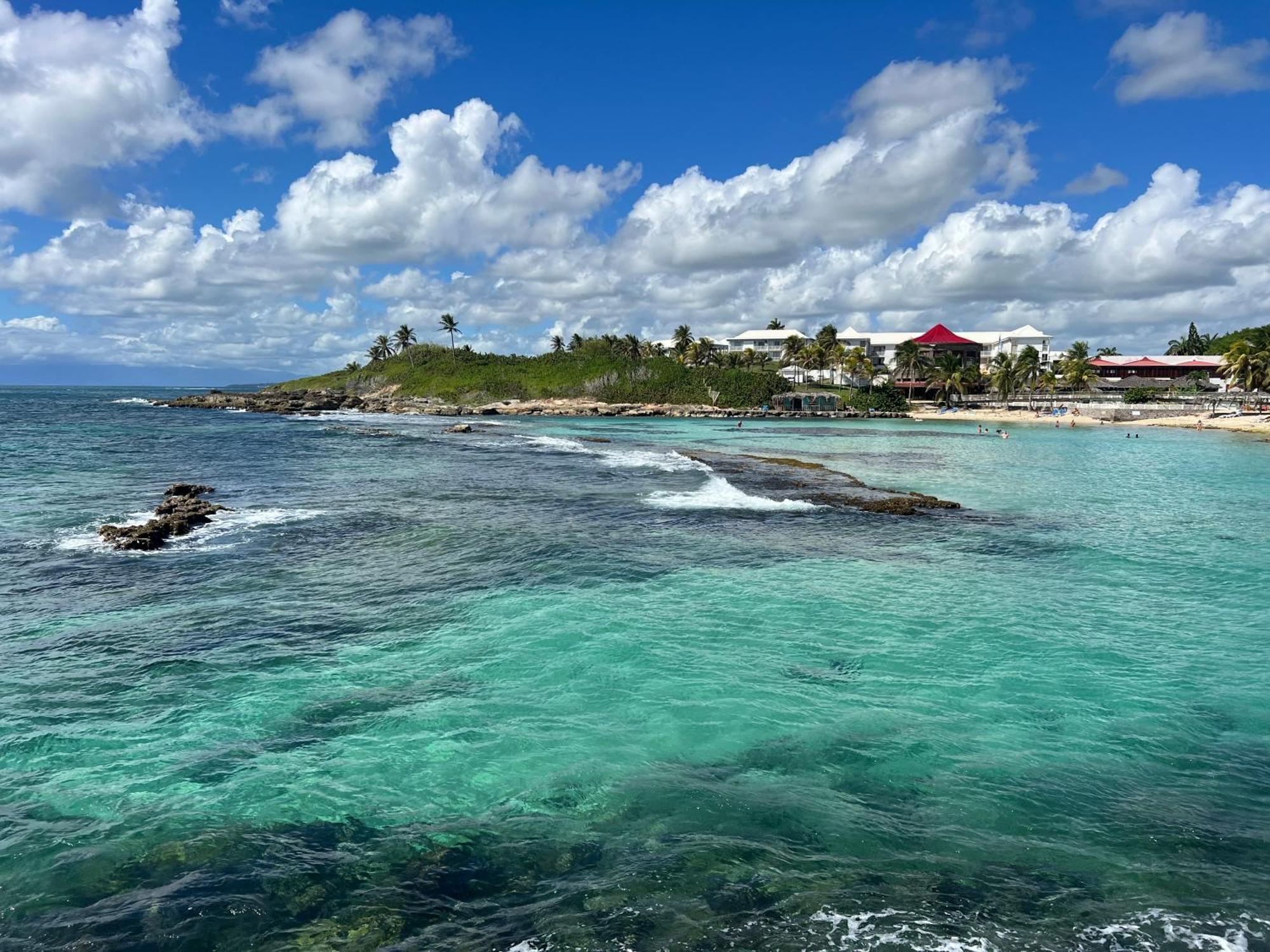 Studio Bord De Mer Avec Piscine - Le Manganao, Saint-Francois Exteriör bild